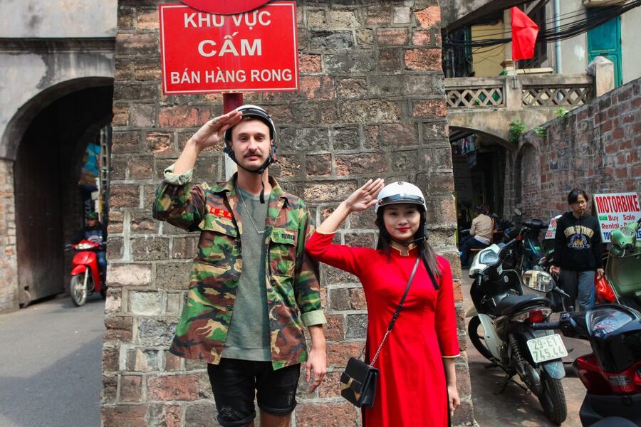 Hanoi: City Sightseeing Motorbike Tour - Ho Chi Minh Mausoleum and One Pillar Pagoda