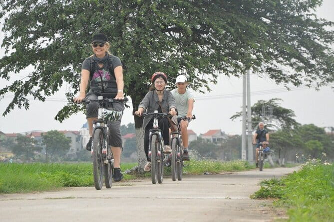 Hanoi Countryside By Bike & Local House and Food Tasting - Starting at Long Bien Bridge