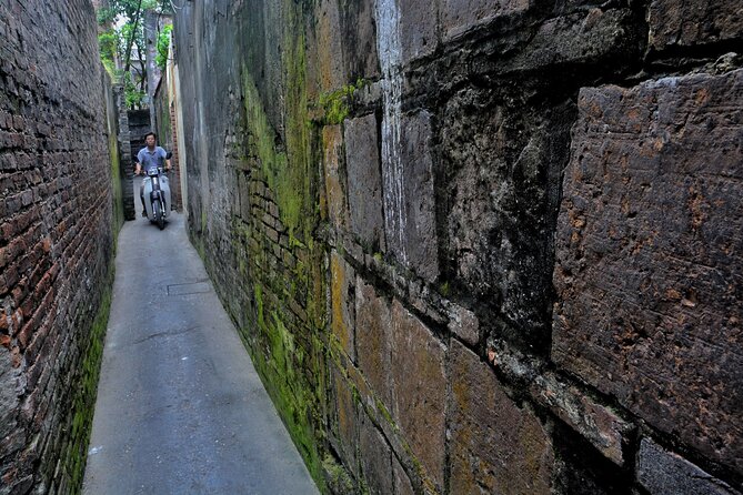 Hanoi Countryside Motorbike Tour: Red River Culture & Daily Life - Lunch, pancakes, and Hanoi egg coffee