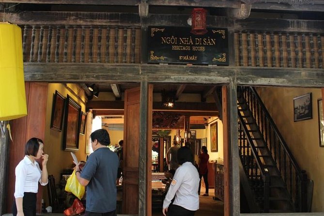 HANOI CULTURAL DISCOVERY TOUR ( "5 in 1" 4 hours - Special Package!) - St. Joseph’s Cathedral and Hoan Kiem Lake
