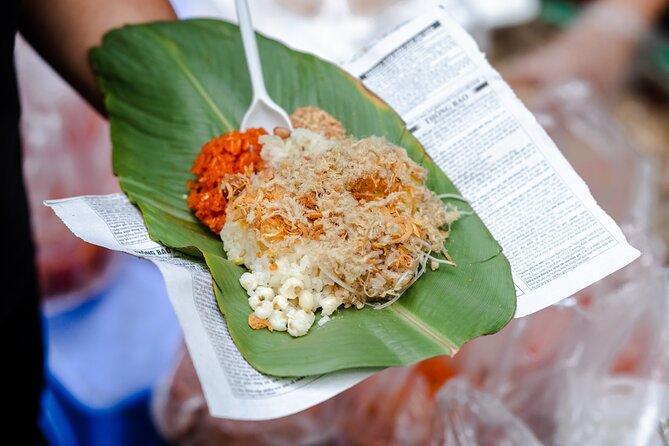 Hanoi Dawn Private Food Tour with 10+ Tastings - What the private taxi service adds