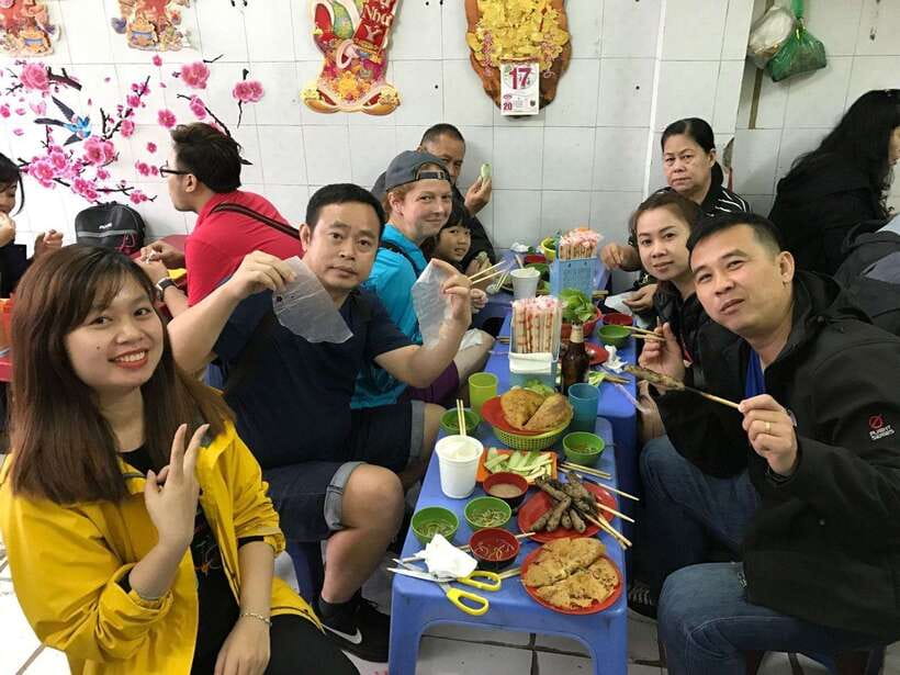 Hanoi: Eat Like a Local Small Group Street Food Tour - Why this Hanoi food walk works so well