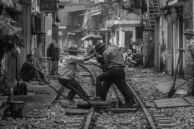 Hanoi Explorer Photo Tour - Learning to photograph people and places