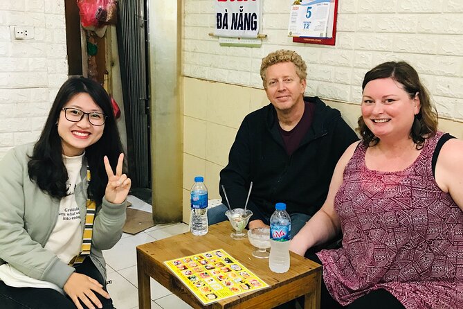 Hanoi Food Tours in Hanoi Old Quarter (Small Group/Private) - The Old Quarter between meals