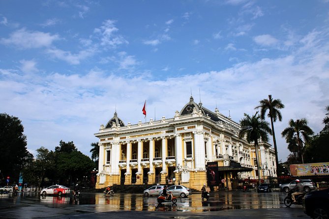 Hanoi French Quarter: Coffee and Stories - Chua Ba Da, a small pagoda beside the city rush
