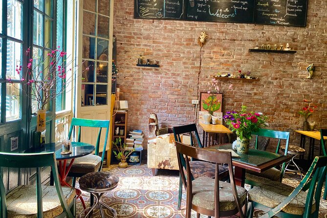 Hanoi French Quarter: Coffee and Stories - Hanoi Opera House in 15 focused minutes