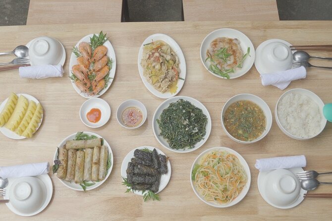 Hanoi Full Day A Private Tour With Mix of History and Activities - What this Hanoi tour is trying to do