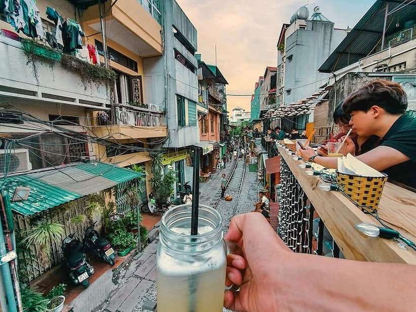 Hanoi: Guided Food Tour with Train Street Visit - Is $19 good value for this much Hanoi?