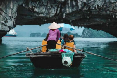 Ha Long Bay Day Cruise – Swimming, Meal, Kayaking