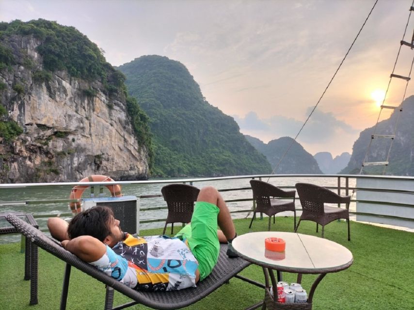 Hanoi: Ha Long Bay Day Cruise - Swimming, Meal, Kayaking - The sunset party on the return cruise