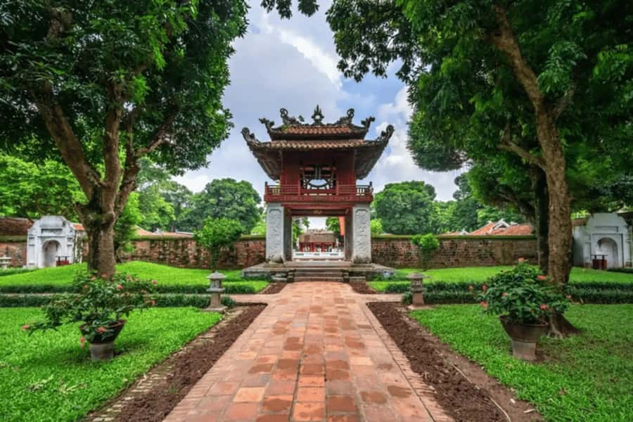 Hanoi: Half-Day City Tour with Thang Long Water Puppet Show - Who will get the most from this afternoon