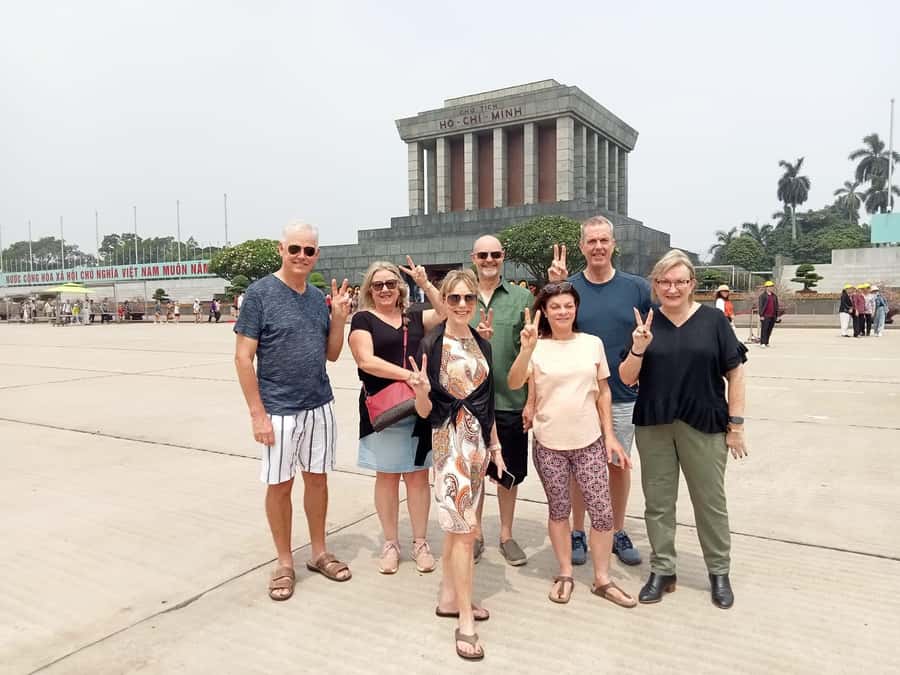 Hanoi: Half-Day City Tour with Thang Long Water Puppet Show - Clothing, timing, and practical preparation