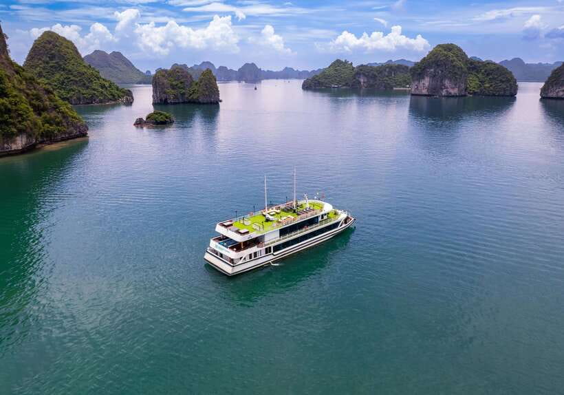 Hanoi: Halong Bay Cruise, Amazing Cave, Titov Island & Kayak - Boarding the cruise at Tuan Chau Port