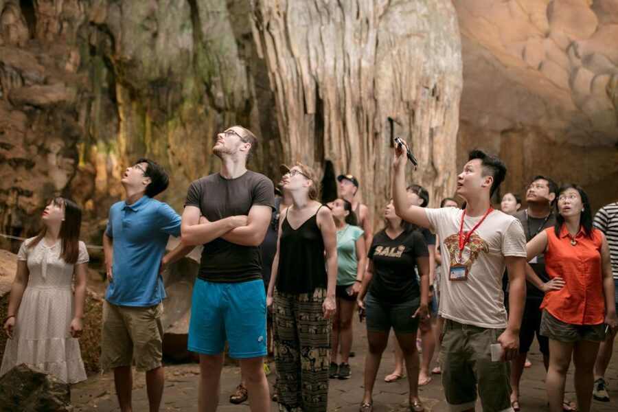 Hanoi: Halong Bay Day Trip with Titop Island, Cave, & Kayak - Guides make a real difference