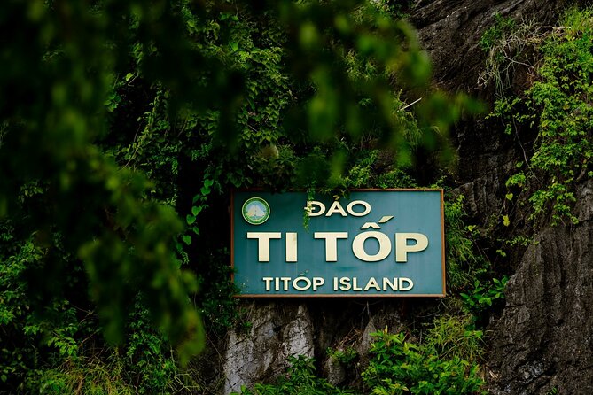 Hanoi: Halong Bay Luxury Option – Titop, Surprise Cave, Kayak - The ride back and sunset time on deck