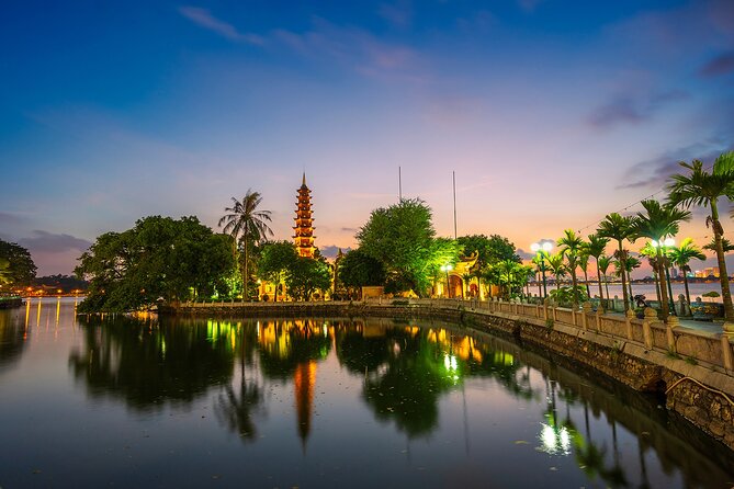 Hanoi Heritage Premium Daily Tour - Tran Quoc Pagoda gives the morning a calm start