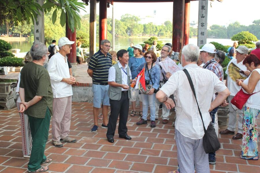 Hanoi Highlights: Full-Day Small Group City Tour with Lunch - Price, group size, and the timing question