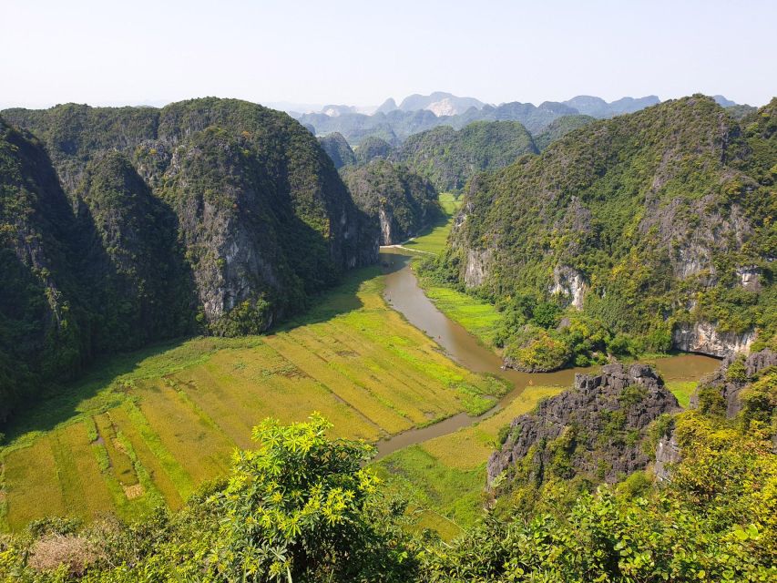 Hanoi: Hoa Lu, Trang An, and Mua Cave Full-Day Trip - Mua Cave and the 500-step test