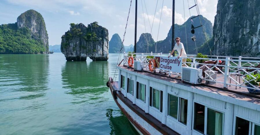 Hanoi: Islands & Caves Ha Long Cruise with Lunch & Kayaking - Why this day works for a first look at Ha Long Bay