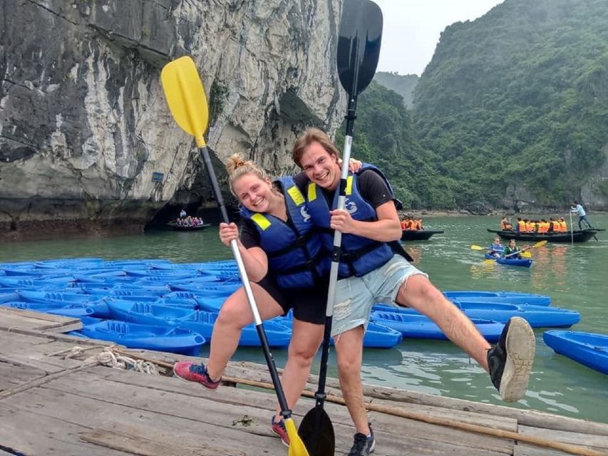 Hanoi: Islands & Caves Ha Long Cruise with Lunch & Kayaking - Kayaking through islands and water tunnels