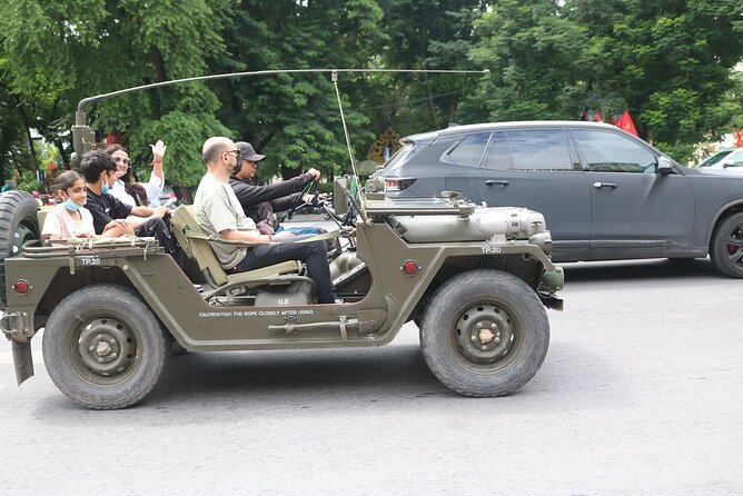 Hanoi Jeep City Tour combine Countryside Train Street, Hidden Gem - What the private format changes