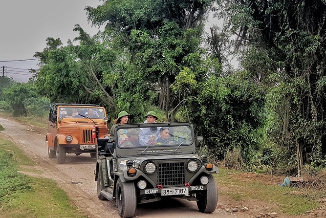 Hanoi Jeep Tour: Red River Countryside Culture & Daily Life - Bat Trang: pottery, lanes, and hands-on craft