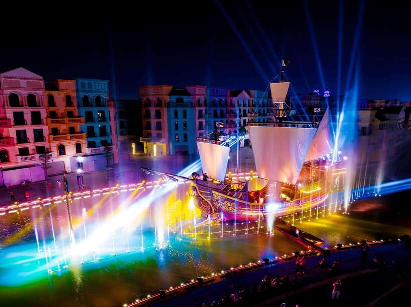 Hanoi: Mega Grand World with Bat Trang Pottery Village - Koreatown and Hong Kong Town by electric car