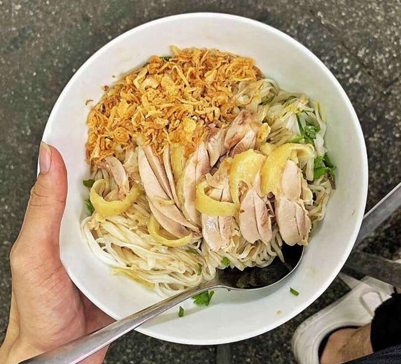Hanoi: Michelin Guide Street Food Walking Tour - Third stop: smoky bun cha in the Old Quarter