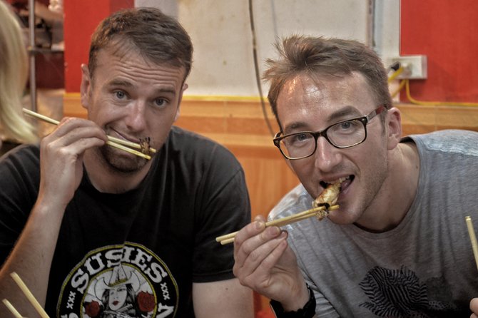 Hanoi Michelin Star Walking Food Tour & Train Street - What this Hanoi food tour is really offering