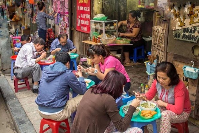 Hanoi Michelin Star Walking Food Tour & Train Street - Who will enjoy this most