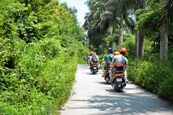 Hanoi Motorbike Led By Women: Hanoi Countryside Motorbike Tours - Co Loa Citadel and the Red River Island farms