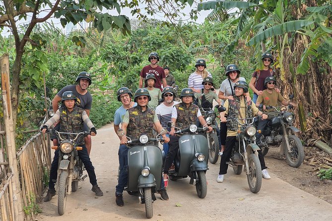 Hanoi Motorbike Tour: Food, Culture and Fun by Vintage Motorbike - Guides, drivers, and the feeling of safety
