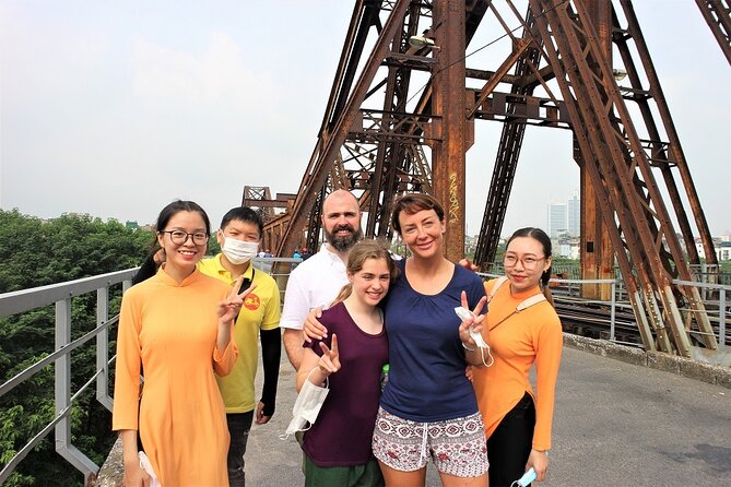 Hanoi Motorbike Tour Led By Women: Hanoi City Half Day - Huu Tiep Lake and the B-52 remains