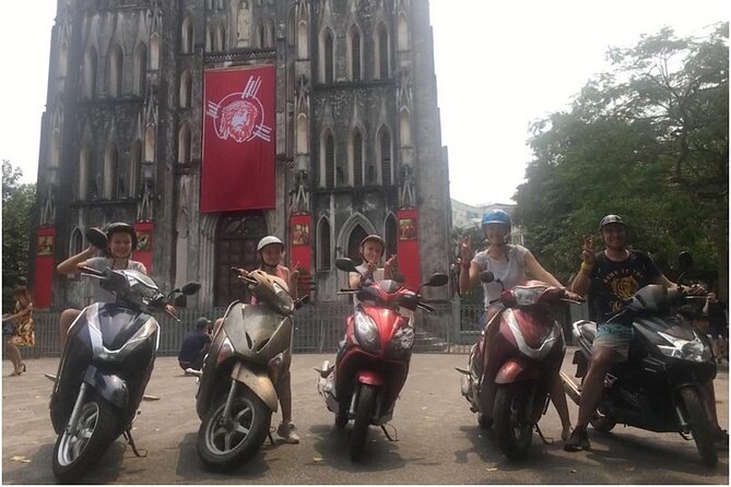 Hanoi Nightlife Food Tour By Motorbikes - Meeting at 6 p.m. in the Old Quarter