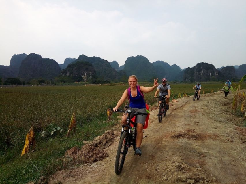 Hanoi: Ninh Binh, Bai Dinh/Hoa Lu, Trang An, & Mua Cave Tour - Guides, timing, and the human side