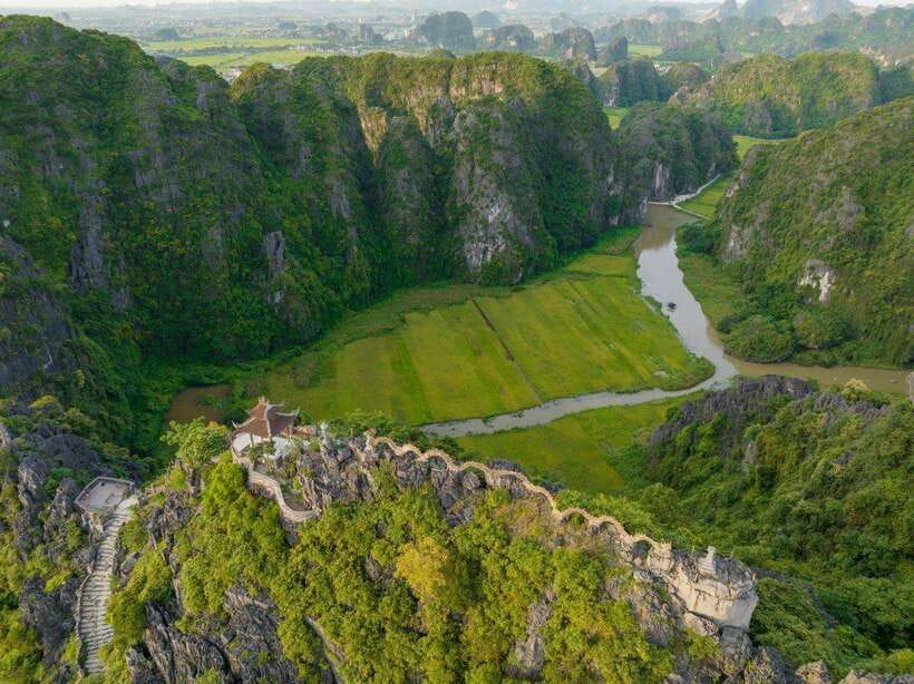 Hanoi: Ninh Binh- Hoa Lu - Trang An - Mua Cave - Best Seller - A gentle bicycle ride through the countryside
