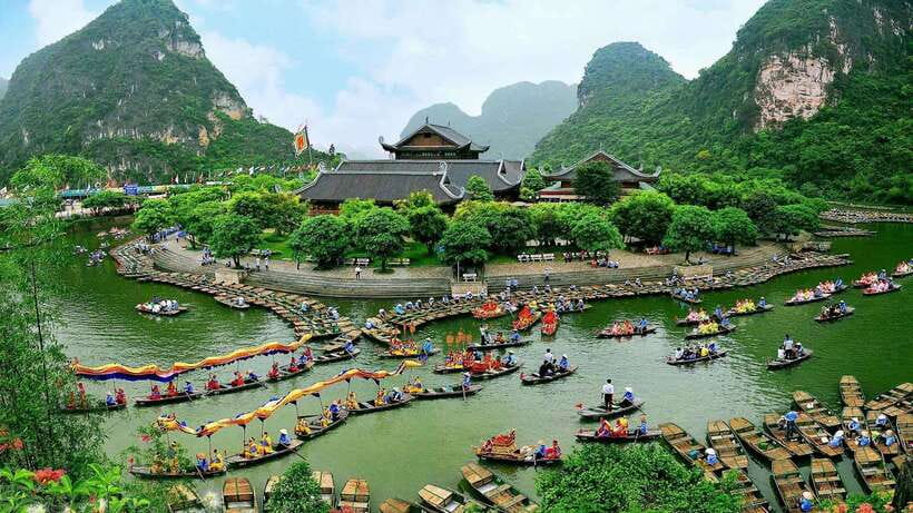 Hanoi:Ninh Binh-Trang An-Mua Cave-Hoa Lu&Cycling BEST SELLER - The guide and the feel of the day