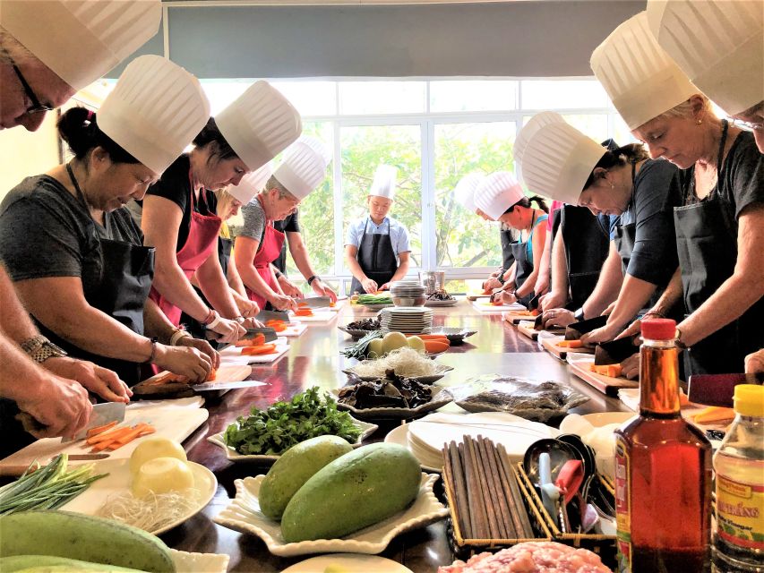 Hanoi: Old Quarter Market Tour and Cooking Class with Meal - Five things to know before you book