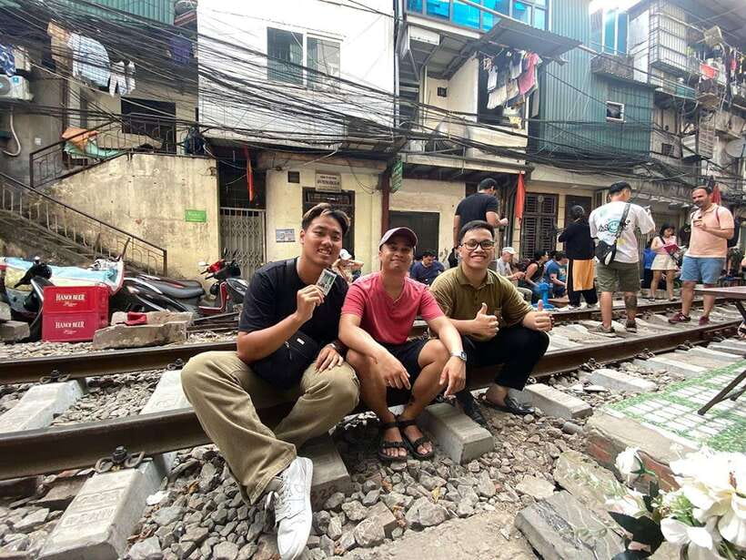 Hanoi: Old Quarter Street Food Tour with 12+ Tastings - Stories that give each dish a place