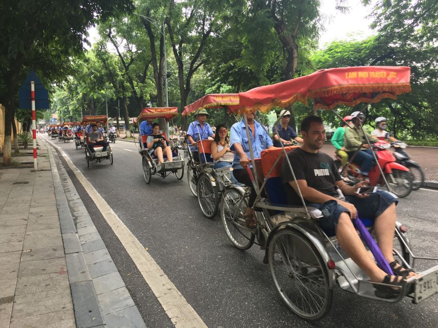 Hanoi: Old Quarter Trishaw Cyclo Tour - Dong Xuan Market and the Old Quarter’s working streets