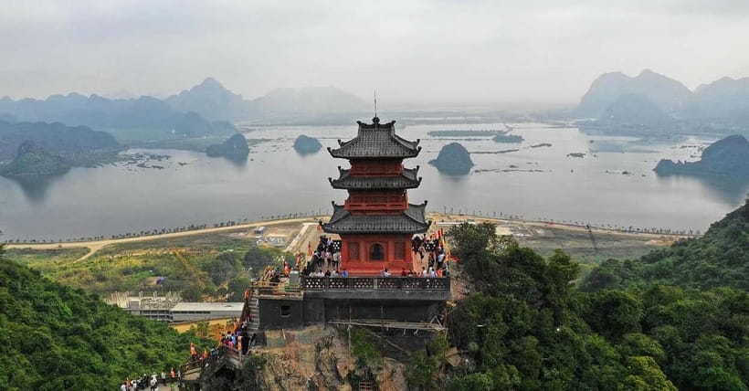 Hanoi: Perfume Pagoda Day Tour with Boat Ride & Cave Visit - A generous Vietnamese lunch near the pagoda