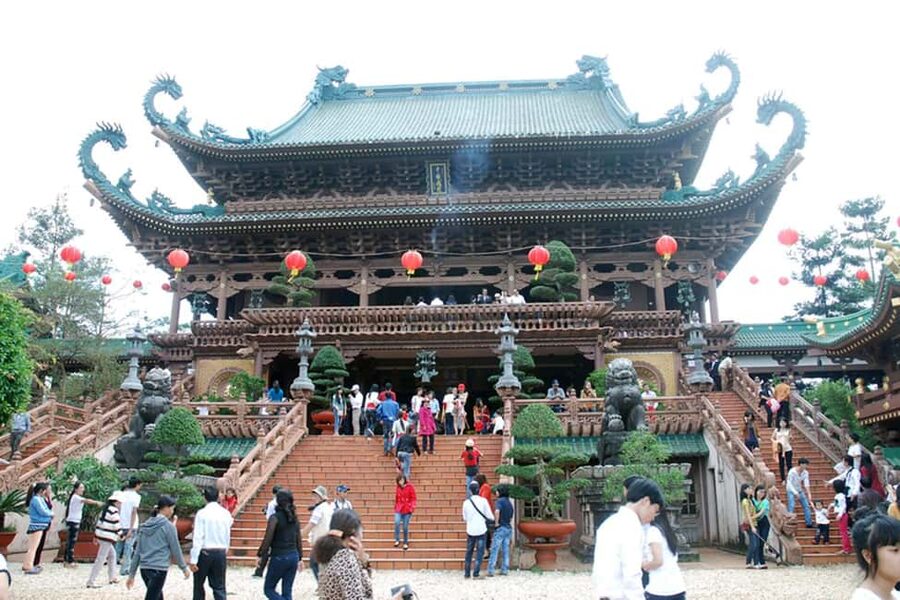 Hanoi: Perfume Pagoda - Yen Stream Boat Ride, Lunch & Cave - Lunch at 1:00 and What to Expect