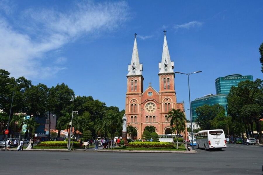 Hanoi: Private custom tour with a local guide - Hoan Kiem Lake and Ngoc Son Temple