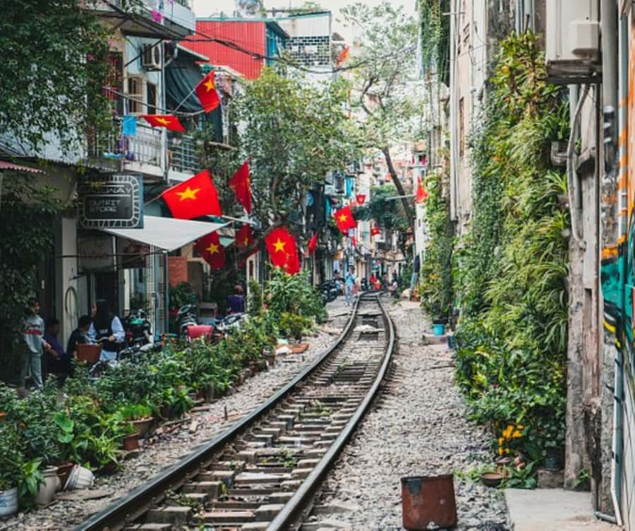 Hanoi: Private Half-day City Highlights and Hidden Gems Tour - The Temple of Literature and Vietnam’s scholarly tradition