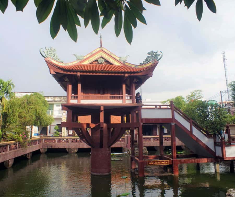 Hanoi: Private Half-day City Highlights and Hidden Gems Tour - Ba Dinh Square and Ho Chi Minh’s final resting place