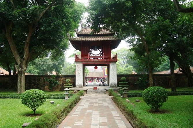 Hanoi Private Tour: Hidden Corners, Train Street, Incense Village - Why this Hanoi day works well
