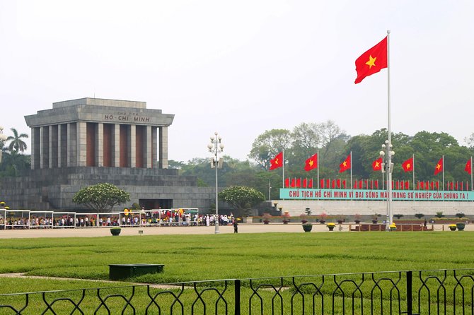 Hanoi Private Tour: Hidden Corners, Train Street, Incense Village - Long Bien Station and the French-era bridge