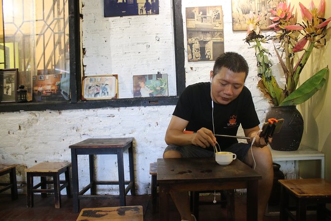 Hanoi Secret Coffee tour - Your guide makes the difference