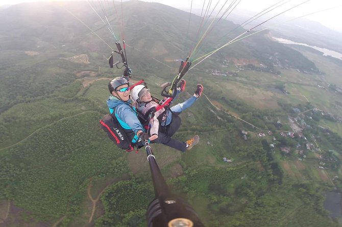 Hanoi Sky Tour: Paragliding - From Hanoi streets to the Dong Bac mountains