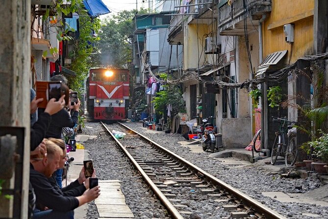 Hanoi Street Food Adventure: Train Street & Local Delights - What the food stops feel like